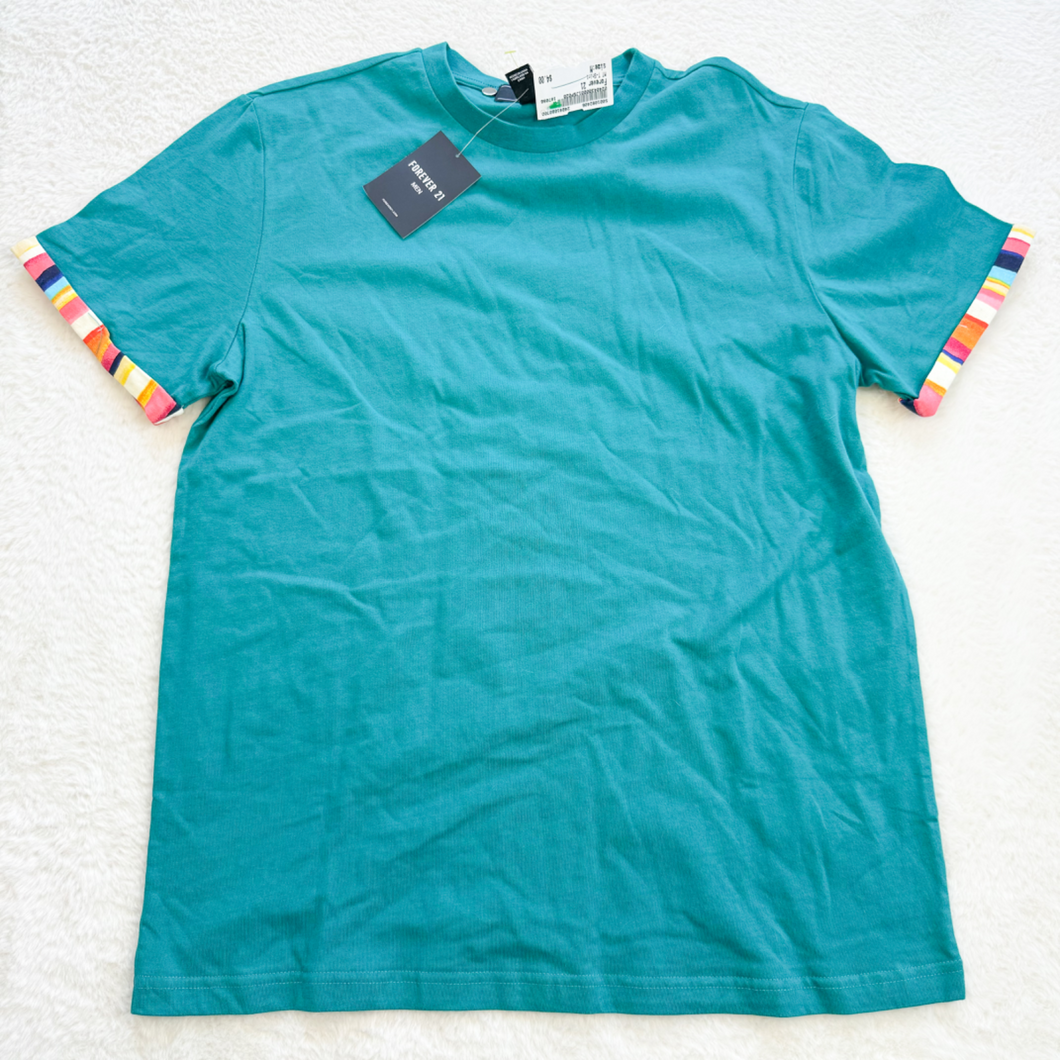 Forever 21 T-shirt Size Medium P0258