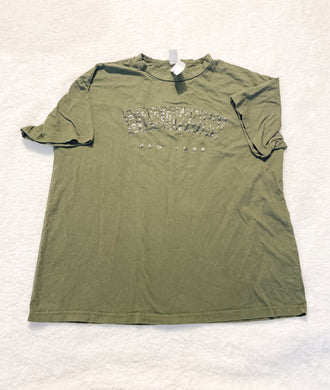 Romwe T-Shirt Size Small * - Plato's Closet Parkersburg, WV