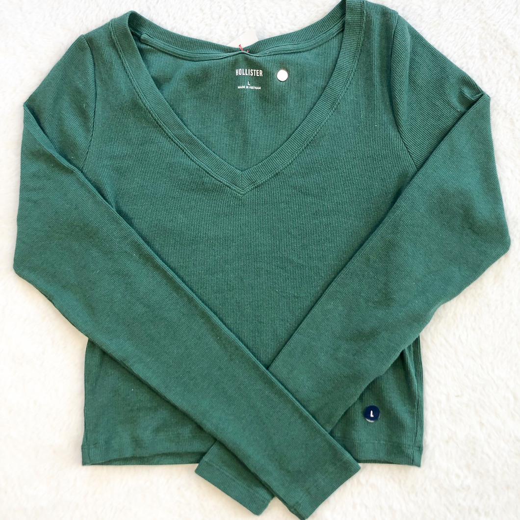 Hollister Long Sleeve T-Shirt Size Large *