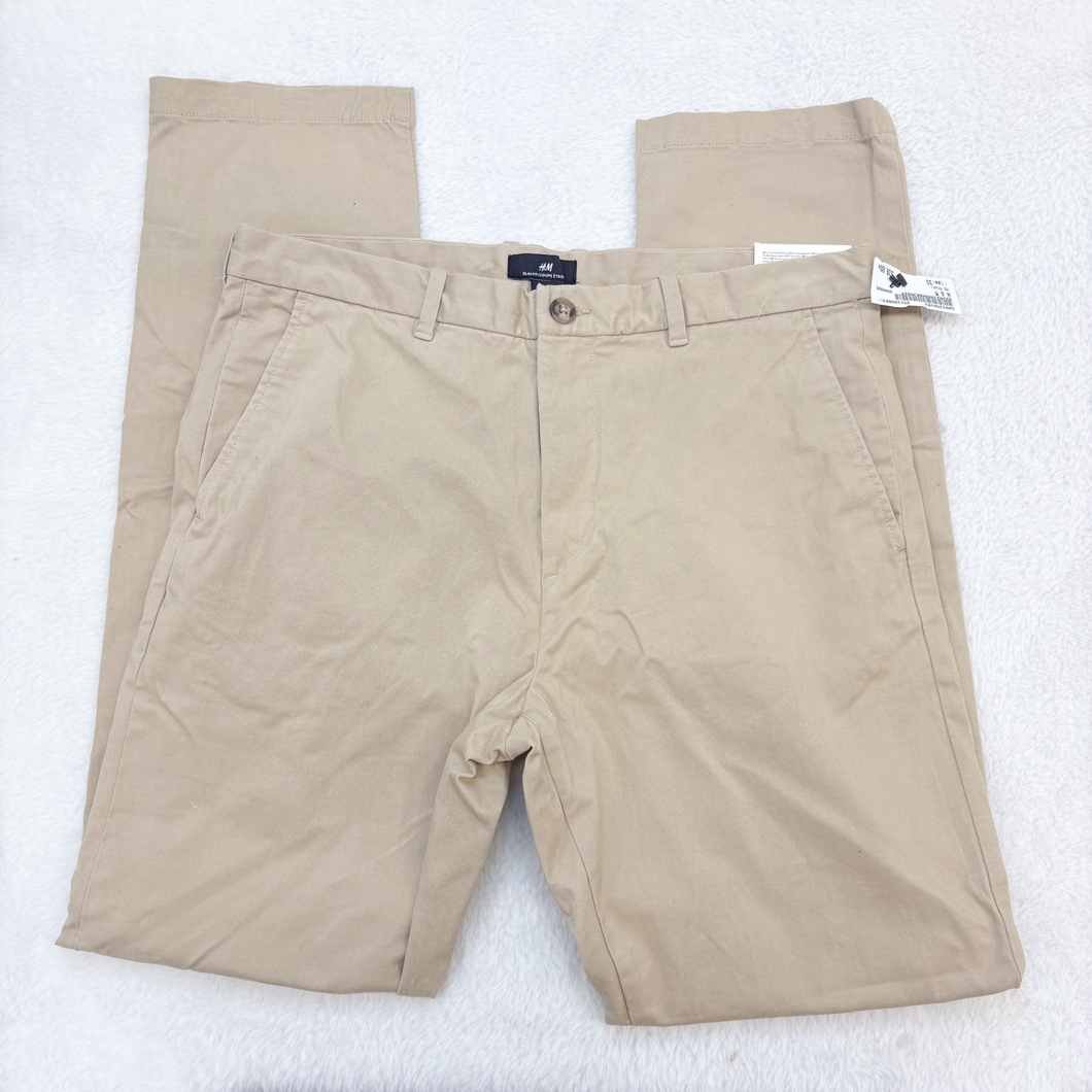 H & M Khakis Size 33 P0516