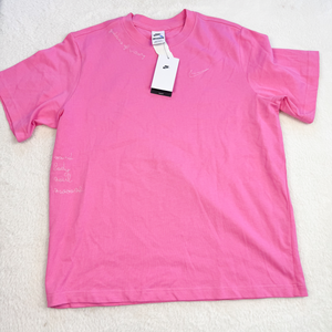 Nike T-Shirt Size Medium P0243