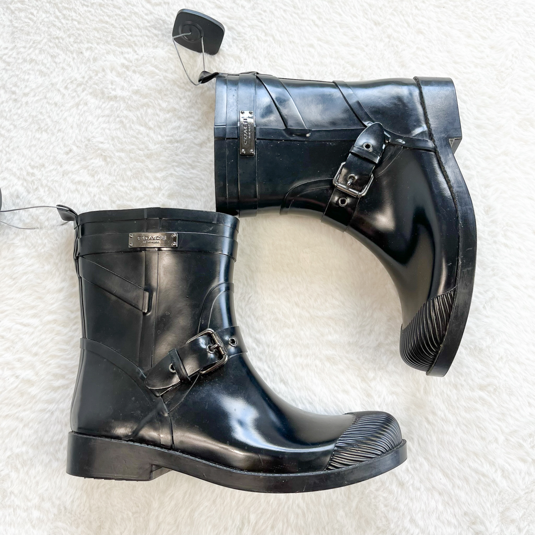 Coach Boots Womens 7 *