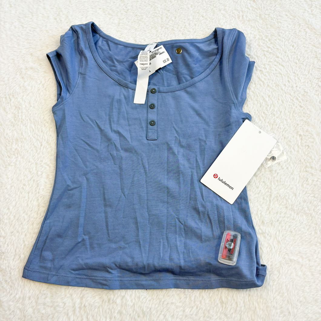 Lulu Lemon T-Shirt Size Small P0524