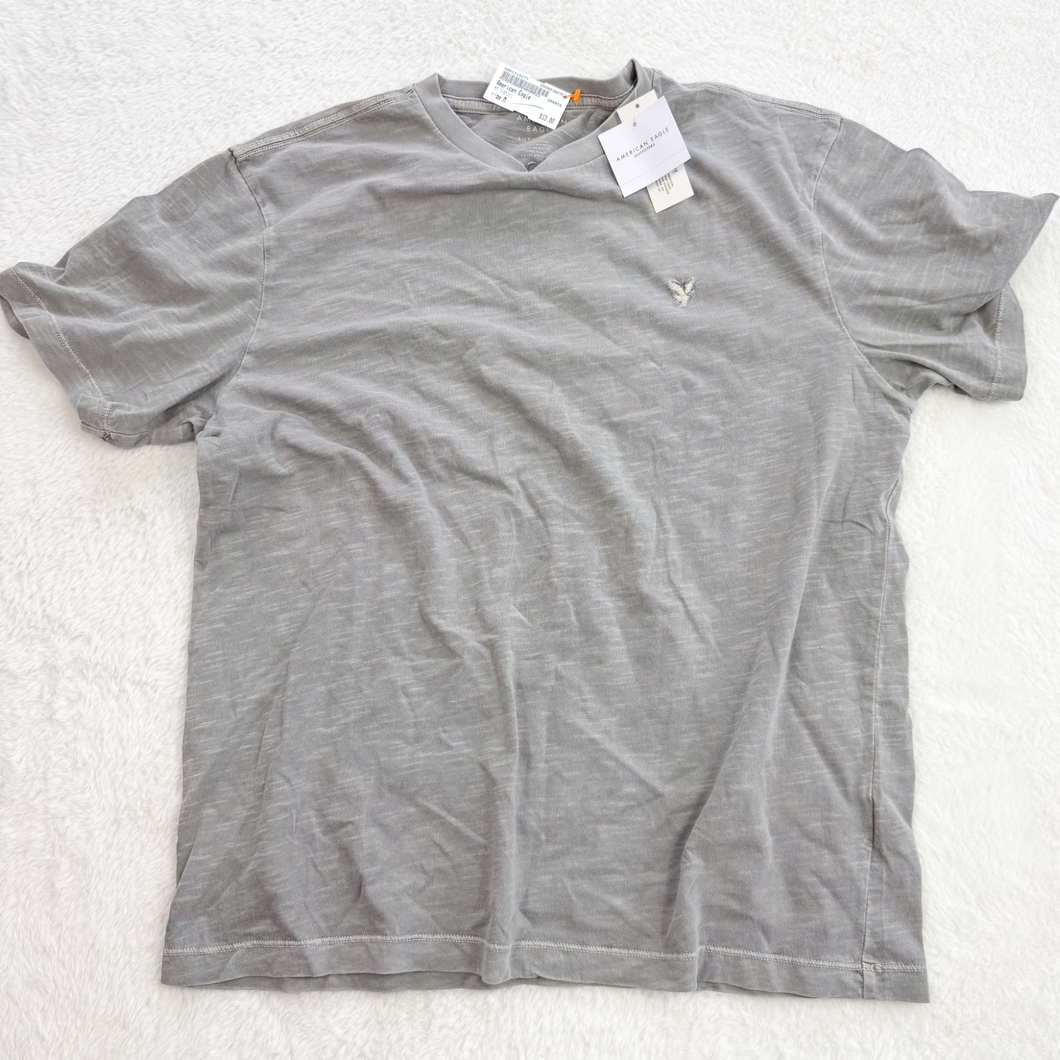 American Eagle T-shirt Size Medium P0133
