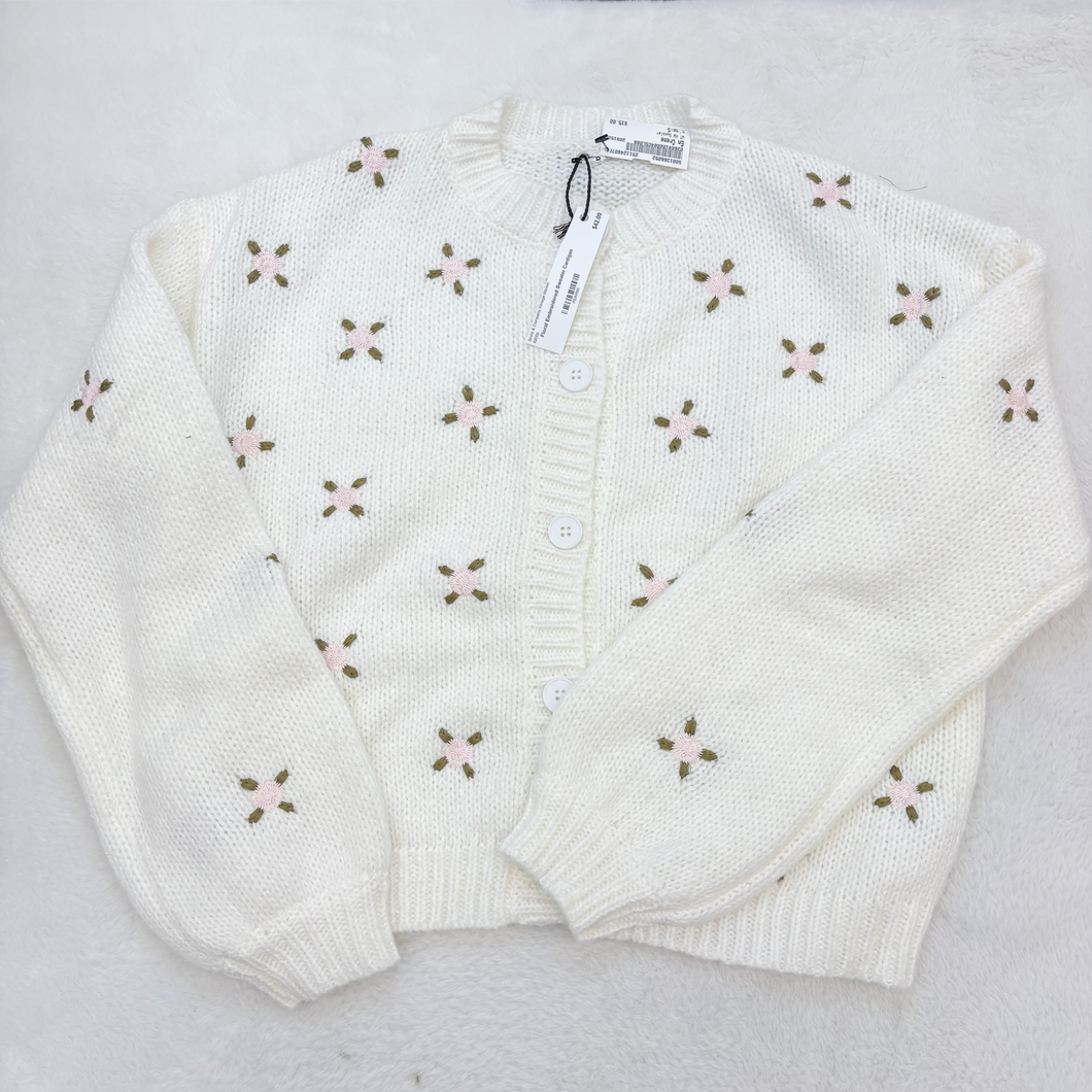 En Creme Sweater Size Small P0042