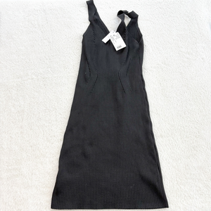 Divided Dress Size Medium P0251