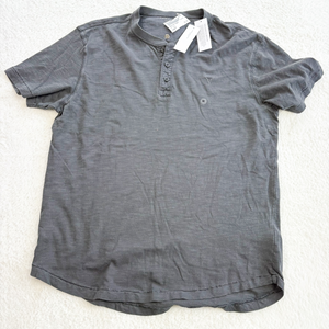 American Eagle T-shirt Size Medium P0390