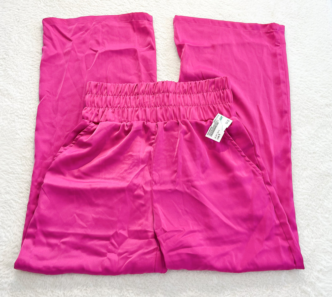 Pants Size Medium *