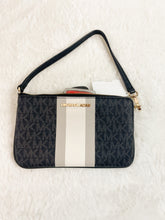 Load image into Gallery viewer, Michael Kors Wallet * - Plato&#39;s Closet Parkersburg, WV
