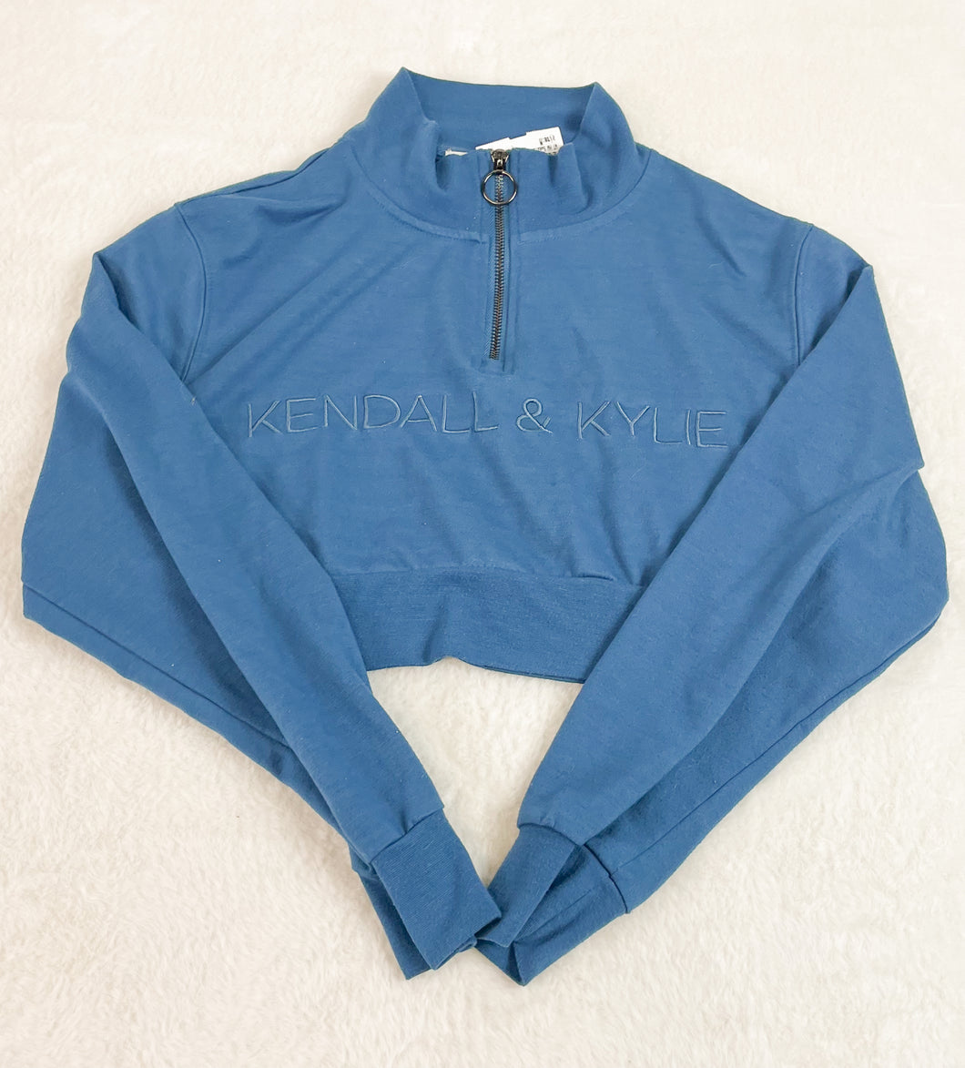 Kendall & Kylie Sweatshirt Size Medium *