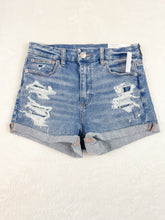 Load image into Gallery viewer, American Eagle Curvy Hi Rise Shortie Shorts Size 3/4 *
