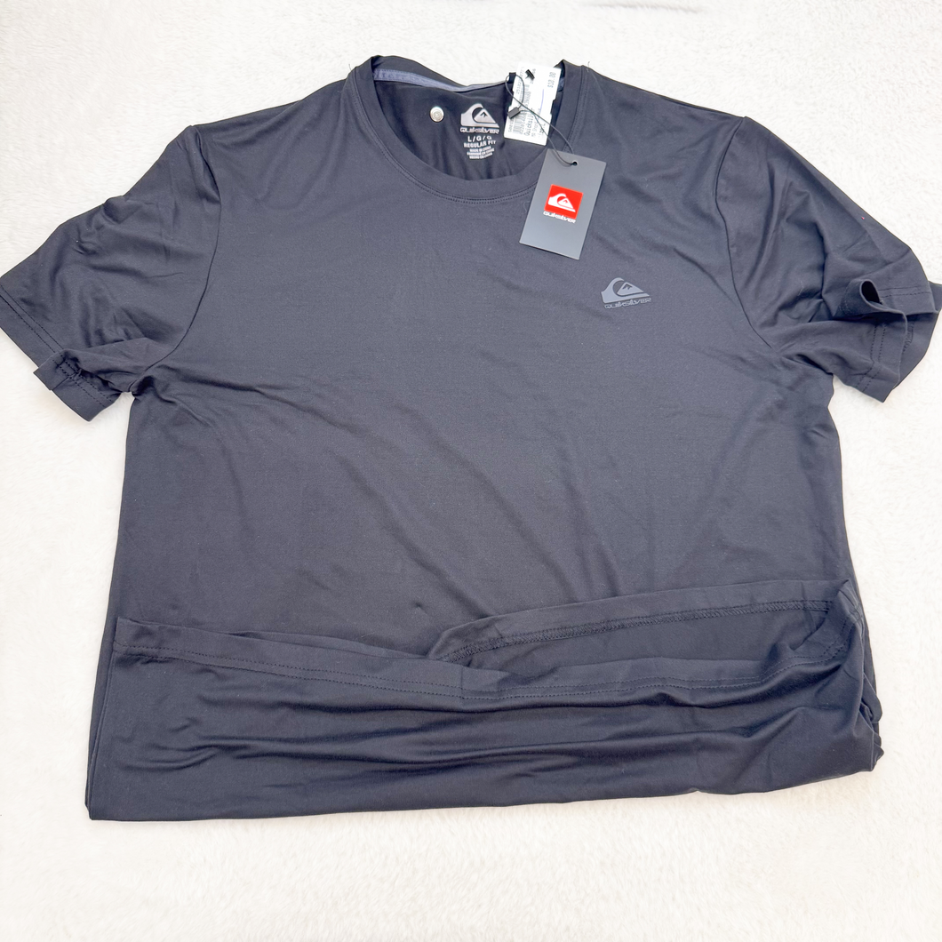 Quicksilver Athletic Top Size Large P0221