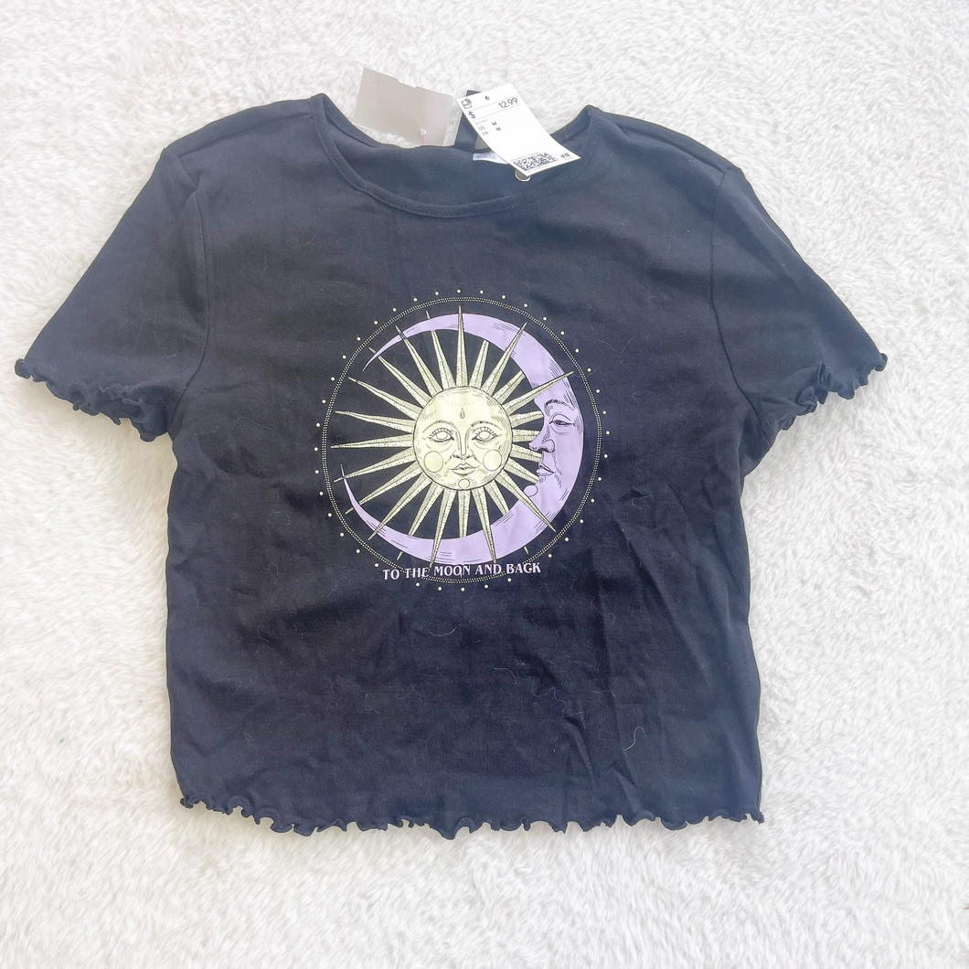 Divided T-Shirt Size Medium P0129