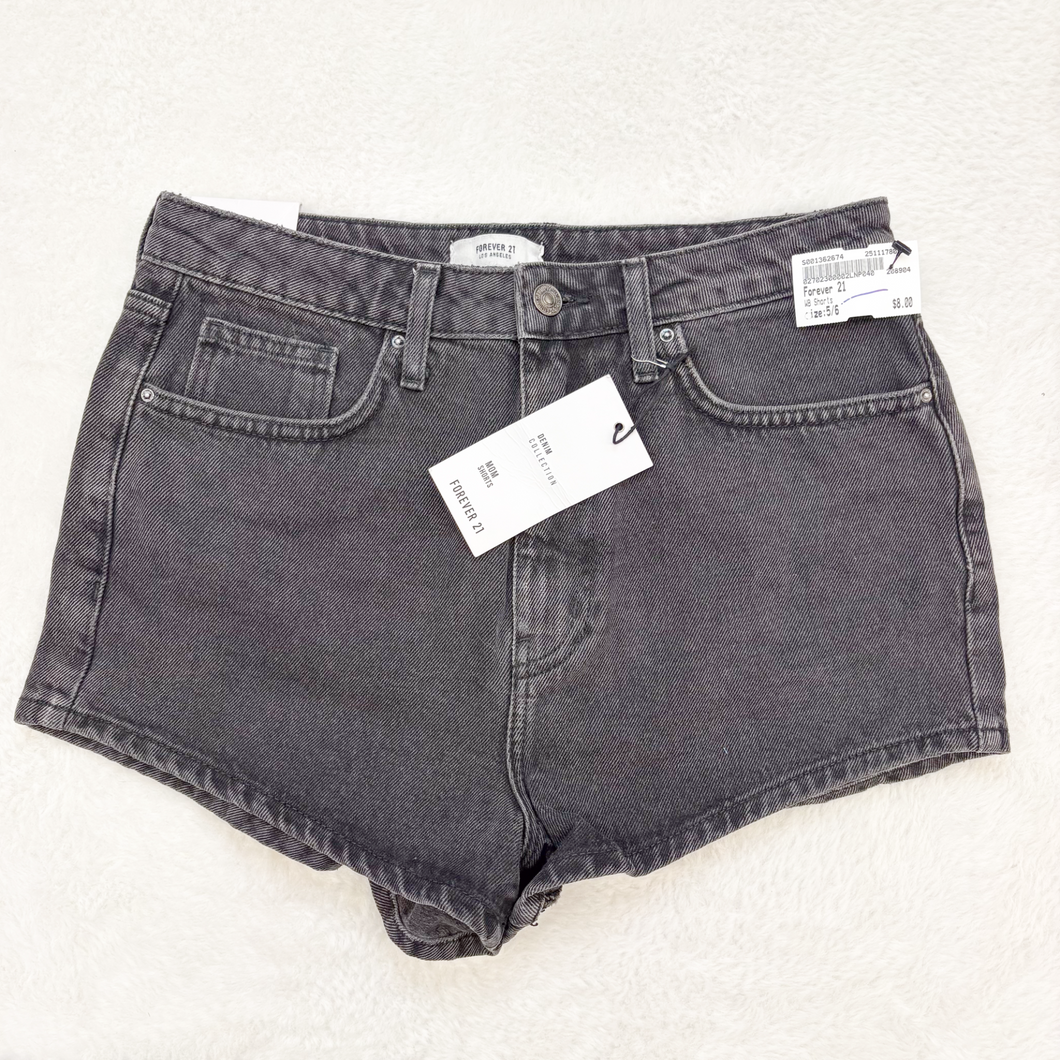 Forever 21 Shorts Size 5/6 P0144