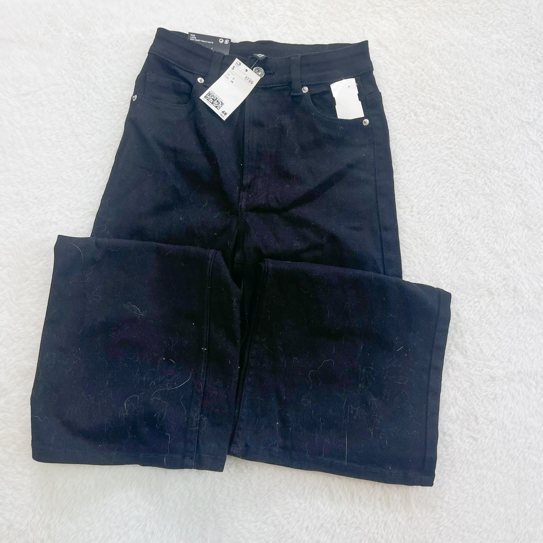 Divided Denim Size 2 (26) P0129