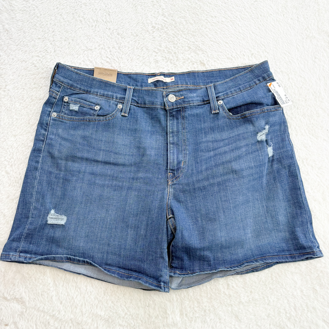 Levi Shorts Size 15/16 *