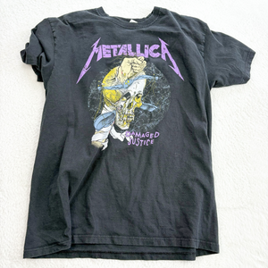 Metallica T-shirt Size Small P0430