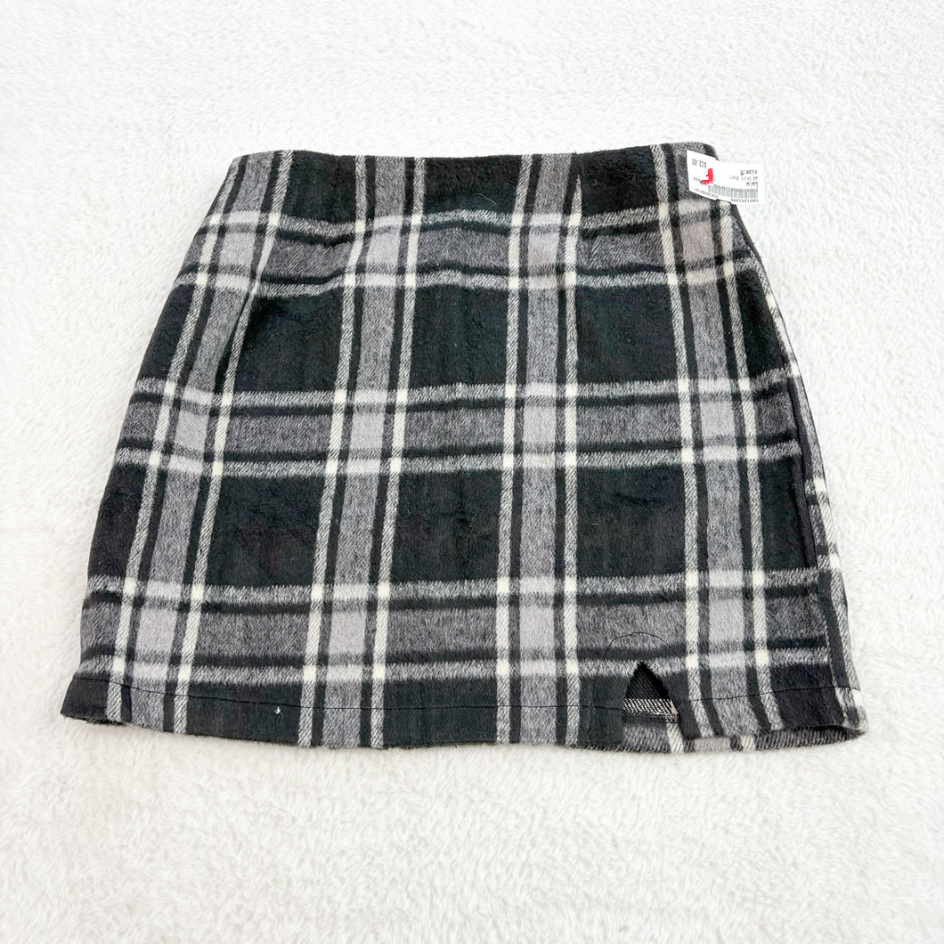Lulu Short Skirt Size Medium *