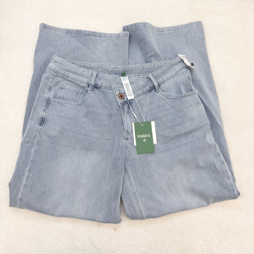 Halara Denim Size 7/8 (29) P0250