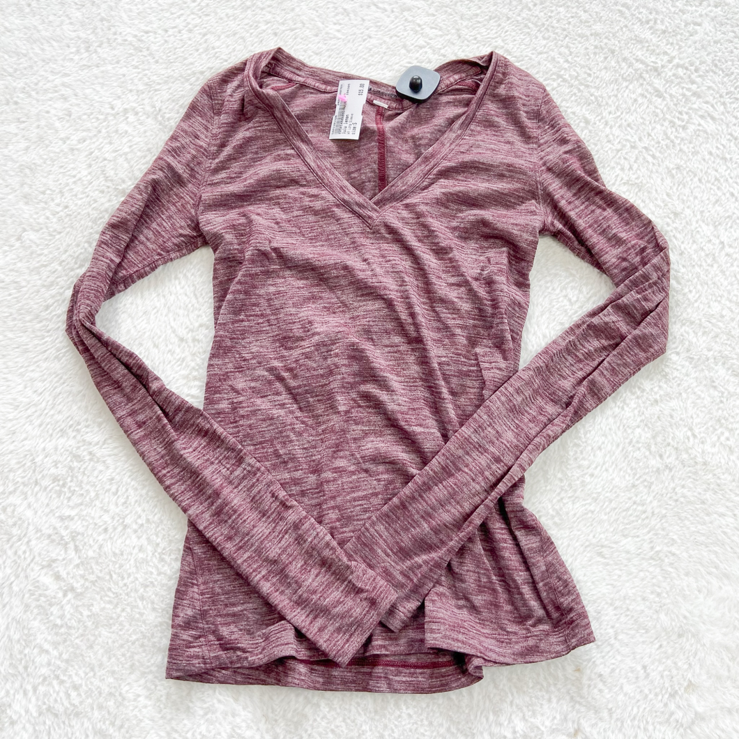 Lulu Lemon Athletic Top Size Small *