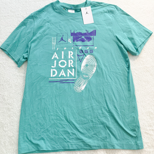 Jordan T-shirt Size Large P0145