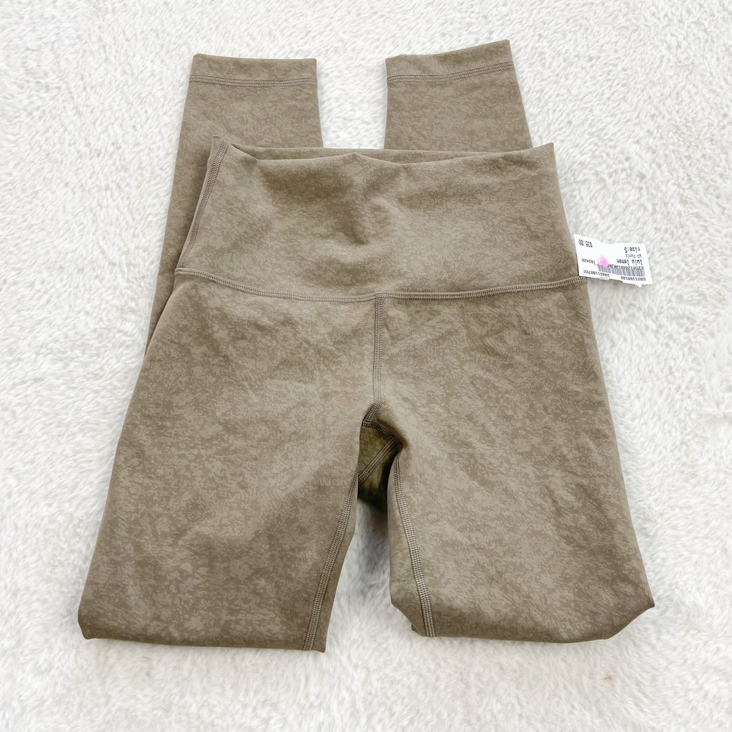 Lulu Lemon Athletic Pants Size Small *