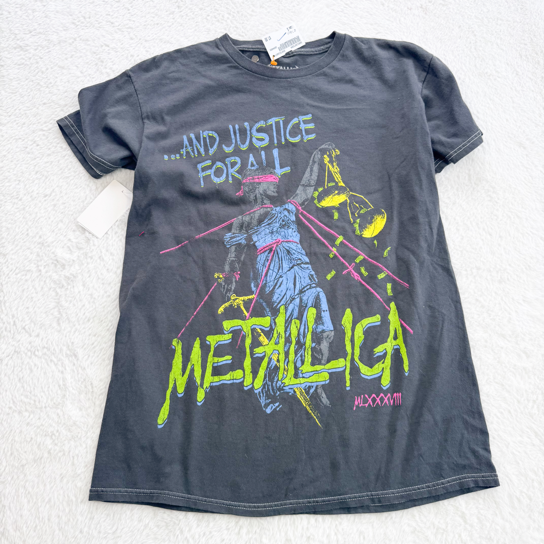 T-Shirt Size Small P0212