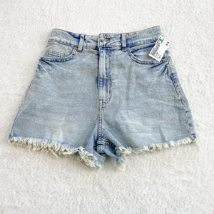 Divided Shorts Size 2 *