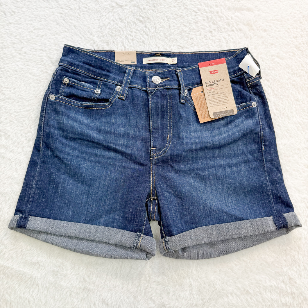 Levi Shorts Size 3/4 P0145