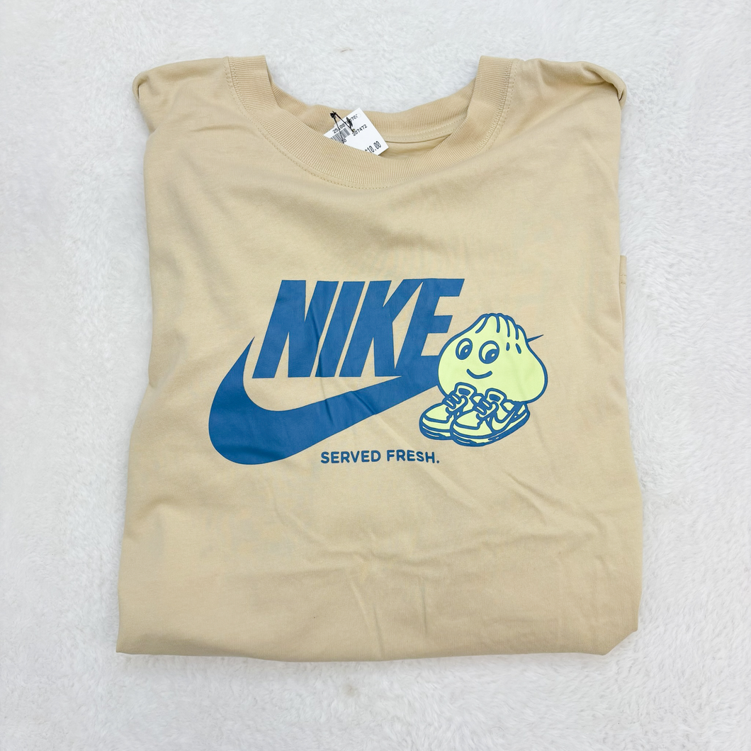 Nike T-shirt Size Extra Large P0104