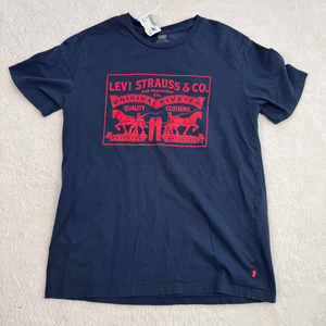 Levi T-Shirt Size Medium P0079