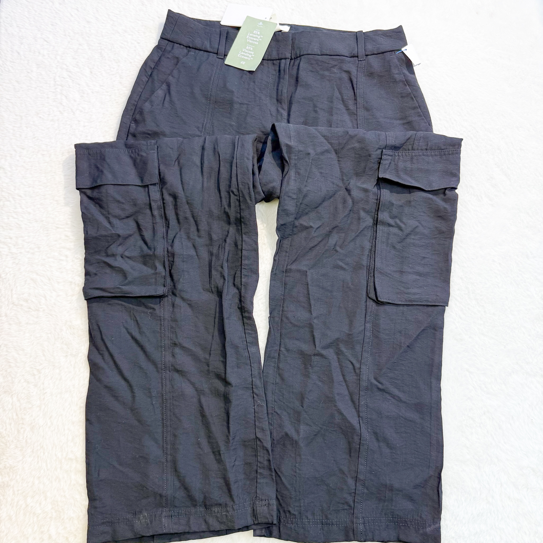 H & M Pants Size Medium P0517