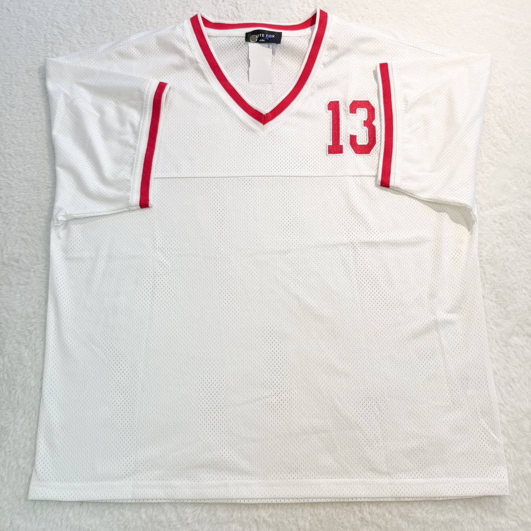 White Fox Athletic Top Size Medium P0517