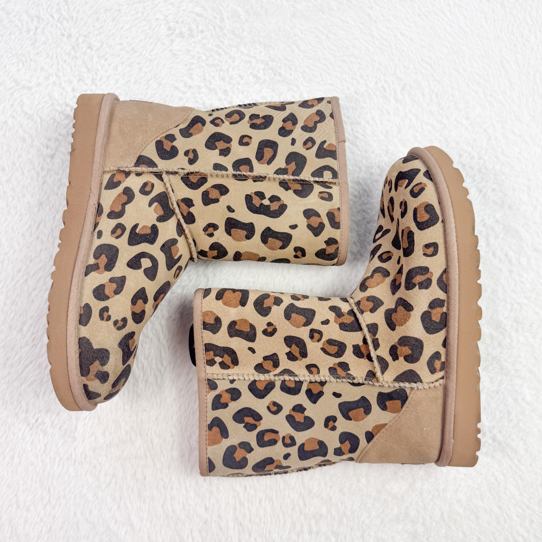 Uggs Boots Womens 7 P0488