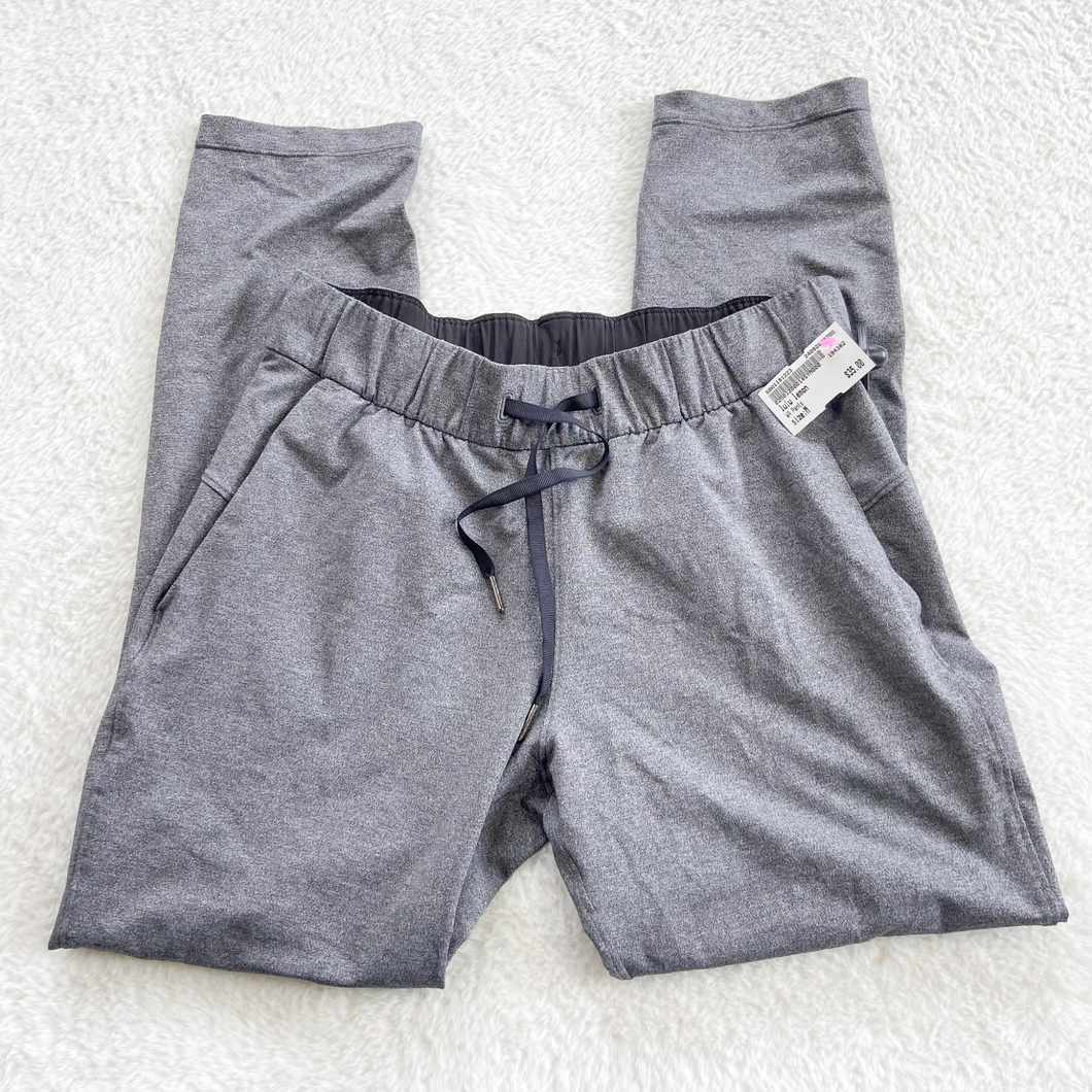 Lulu Lemon Athletic Pants Size Medium *