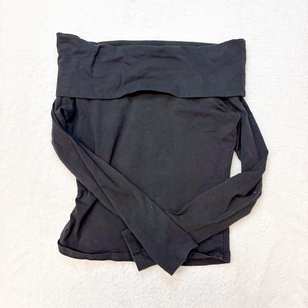 Brandy Melville Long Sleeve T-Shirt Size Small P0561