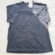 Load image into Gallery viewer, Nike T-Shirt Size Extra Small P0034

