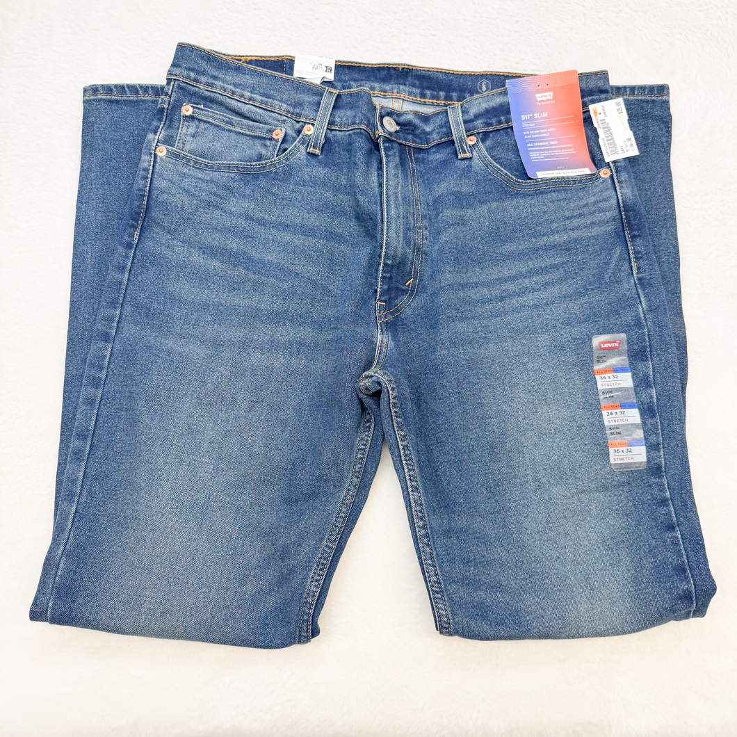Levi Denim Size 36X32 P0077