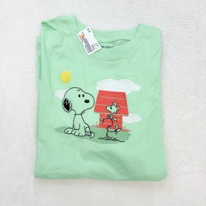 Peanuts T-Shirt Size Small P0161