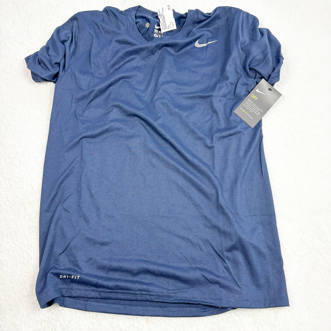 Nike T-shirt Size Medium P0542