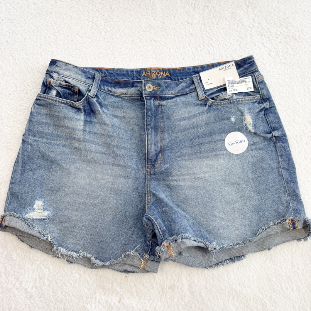 Arizona Shorts Size 18/20 P0465