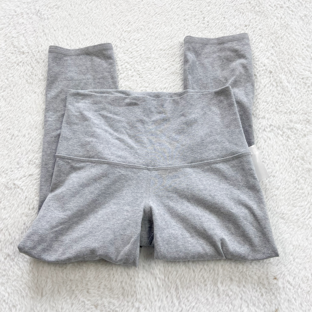 Lulu Lemon Athletic Pants Size Medium *