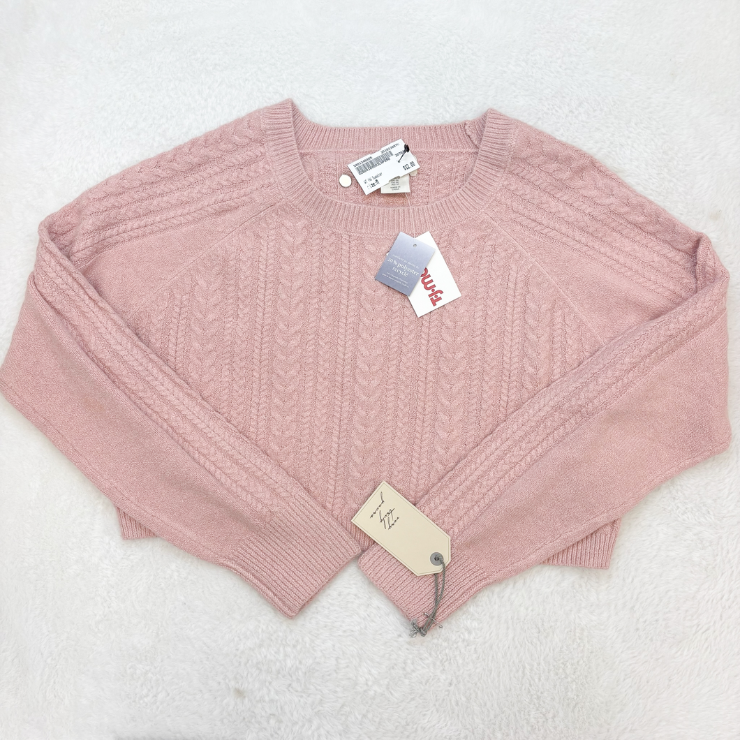 Sweater Size Medium P0347