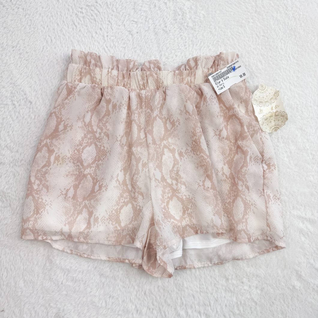 Altar'd State Shorts Size Small P0132