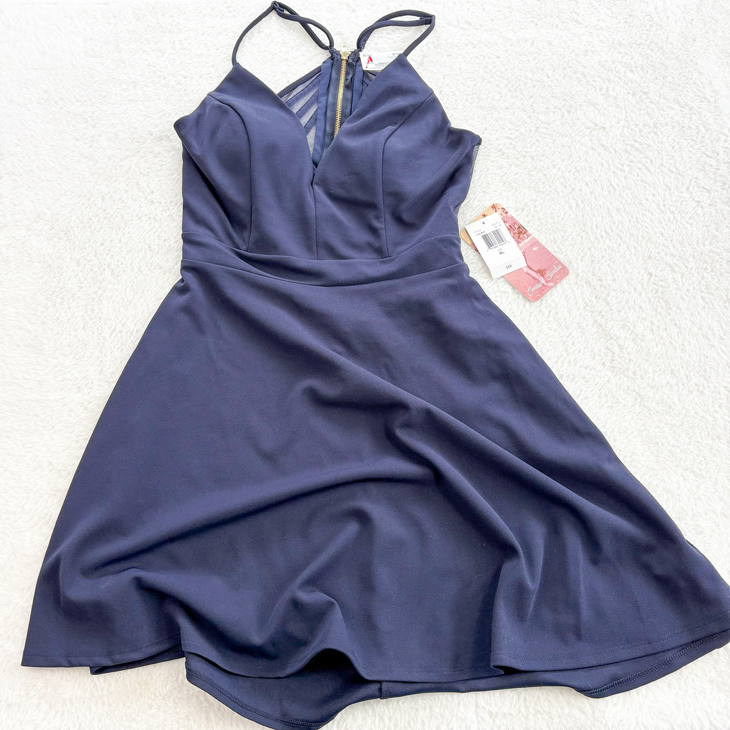 Dress Size Extra Large *