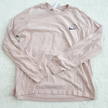 Load image into Gallery viewer, Nike Long Sleeve T-shirt Size Large *
