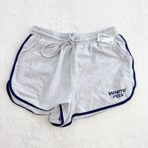 White Fox Shorts Size Medium P0205