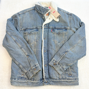 Levi Denim Outerwear Size Large P0535