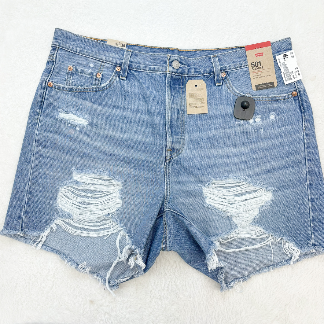 Levi 501 Shorts Size 15/16 P0347