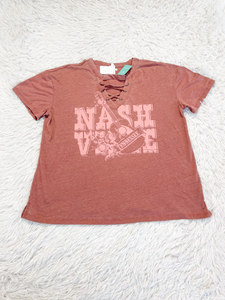 Nashville Maurices T-Shirt Size Medium *